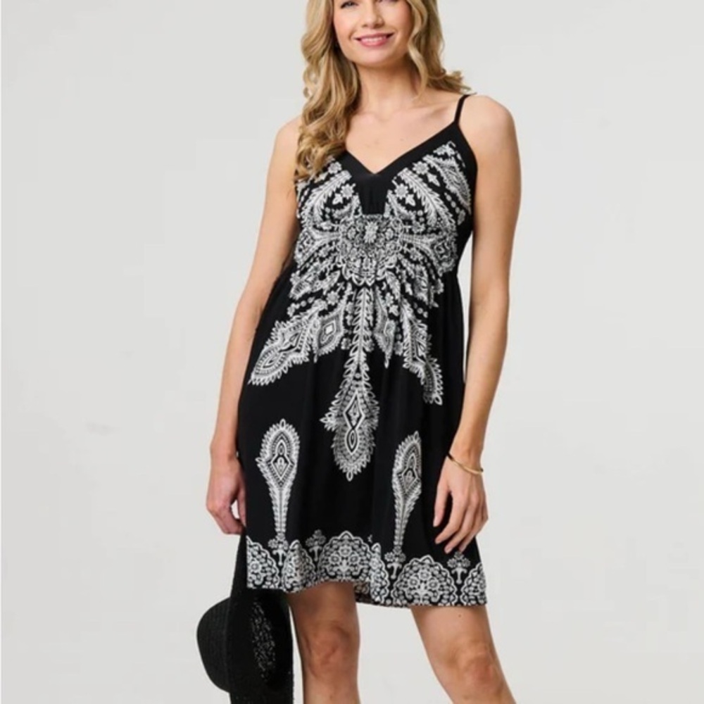 NWT Ming Yi Fang Black and White Camisole Sundress